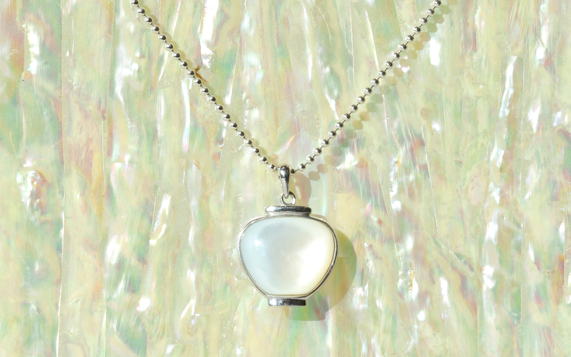 Moonjar mother-of-pearl pendant necklace in sterling silver